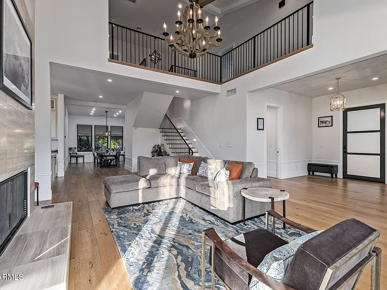 3810 E Campbell Ave — Photo 36
