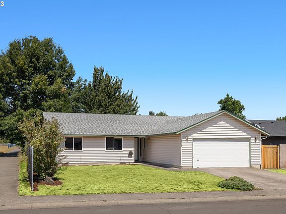 2nd image of 16716 NE 20th St