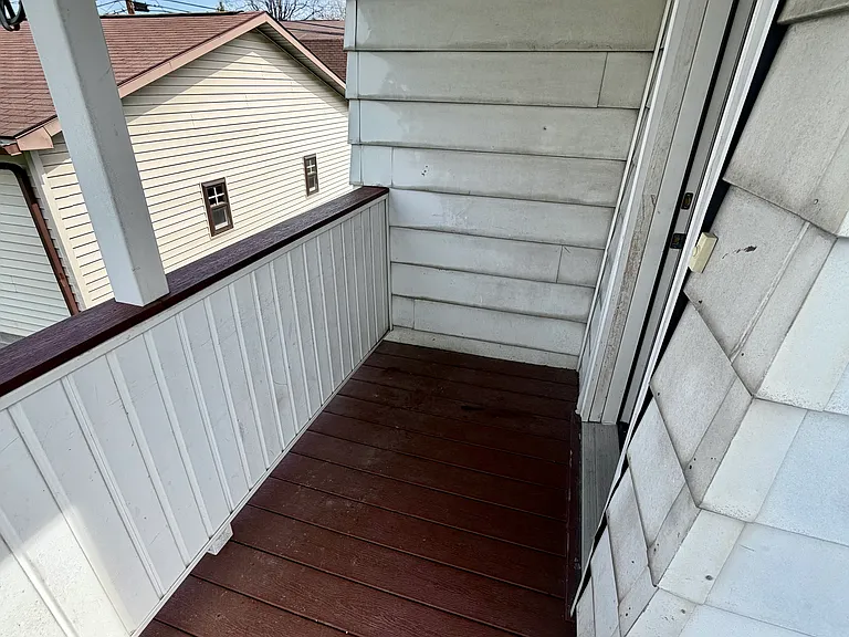 33 Warner St #33 — Photo 2