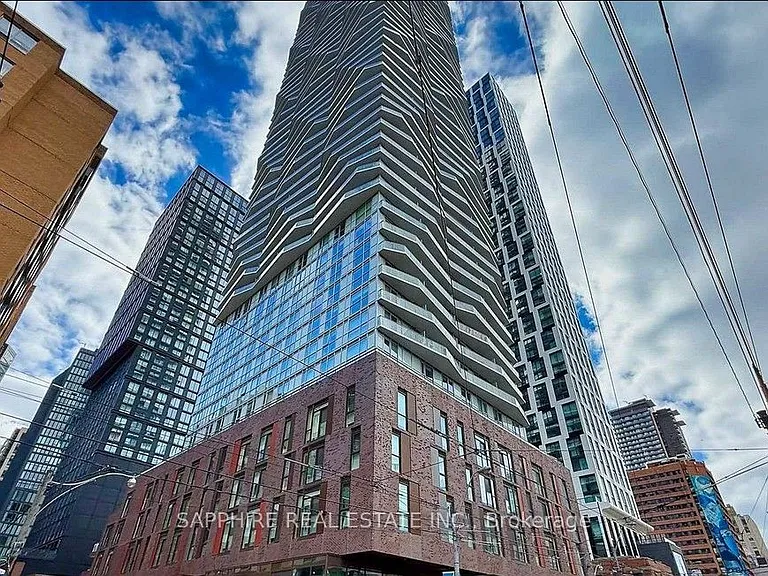 100 Dalhousie St #208 — Photo 1