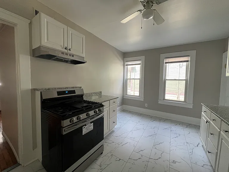 1008 Kenilworth Ave #1 — Photo 4