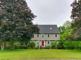 20 Spruce Rd, Medway, MA 02053