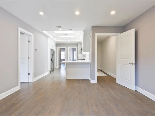 68-02 Jay Avenue image 9 of 17