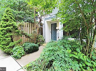 166 E Kenilworth Cir, Newtown Square, PA 19073