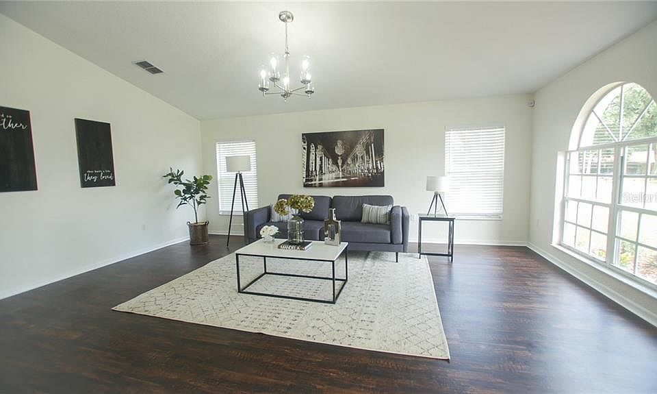 2nd image of 3733 Opal Dr