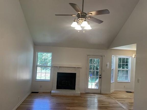 3rd image of 3323 S Senseney Cir