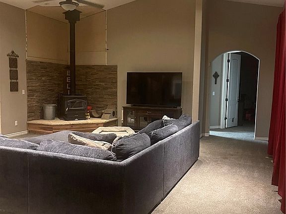 4th image of 7677 Mono Rd