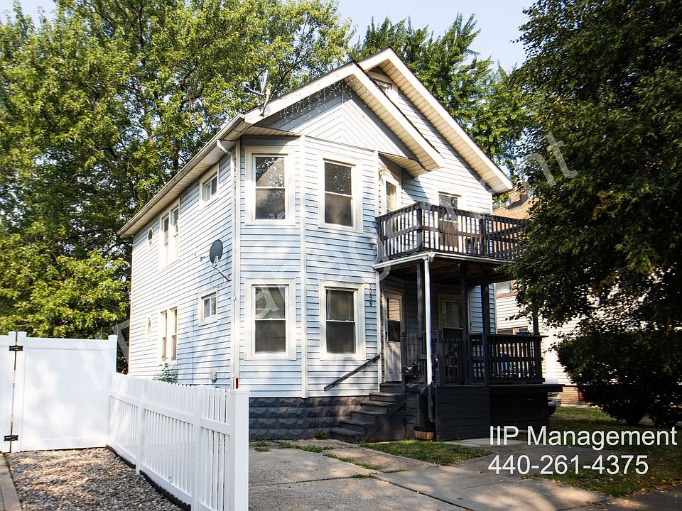 1st image of 3298 W 126th St