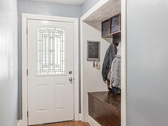 2nd image of 553 King Ave