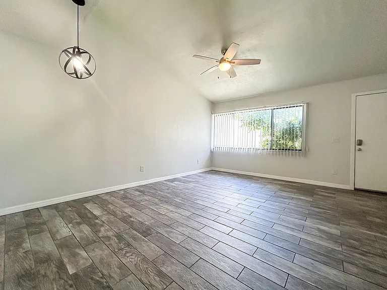 2508 SW 35th Pl #G38 — Photo 5
