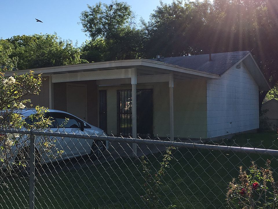 1st image of 8203 Lazy Creek St