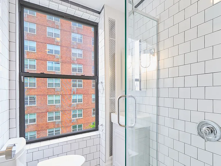 400 E 74th St #19 — Photo 6
