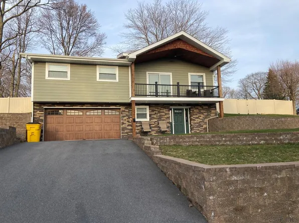 1227 Christy Dr, Johnstown, PA 15904