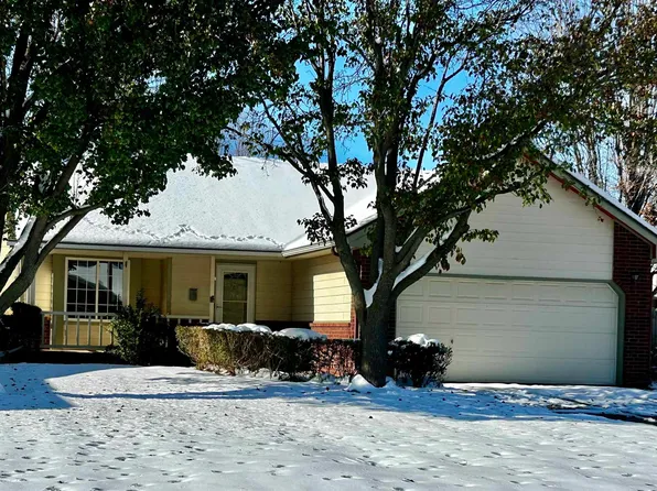 10210 W Sterling Ct, Wichita, KS 67205