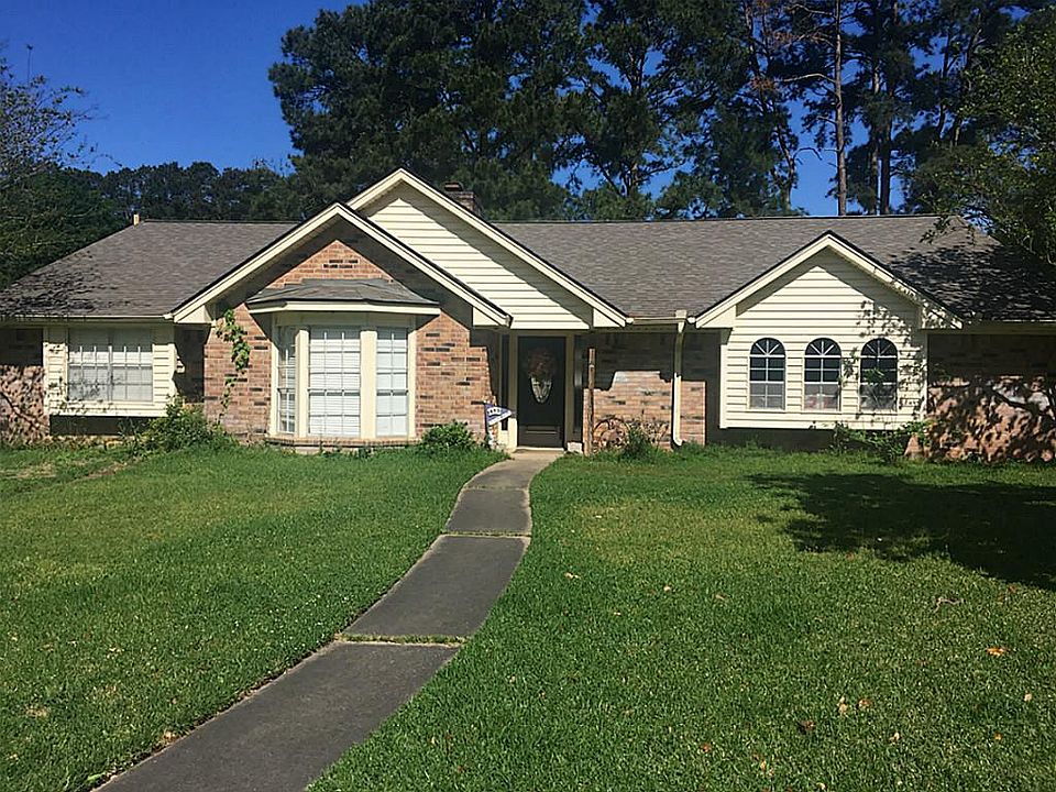 1st image of 830 Cherry Hills Dr