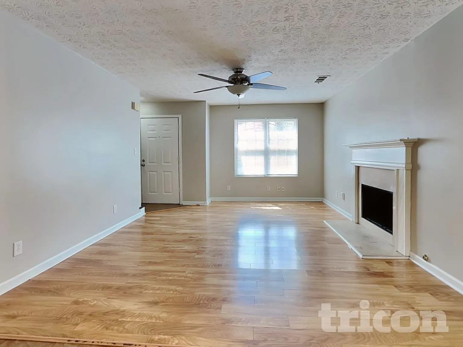 434 Creek View Court McDonough GA — Photo 3