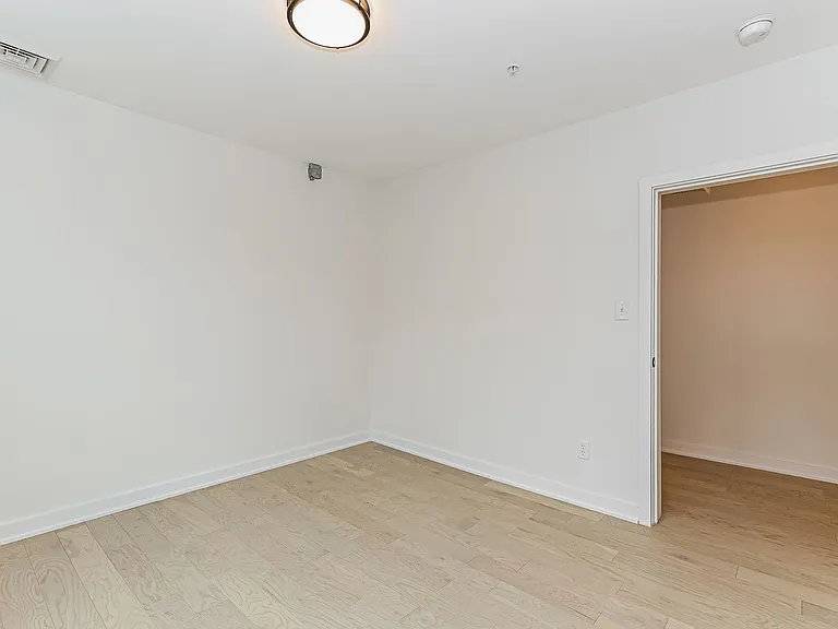 Welcome to Emerald Fox Lofts — Photo 12