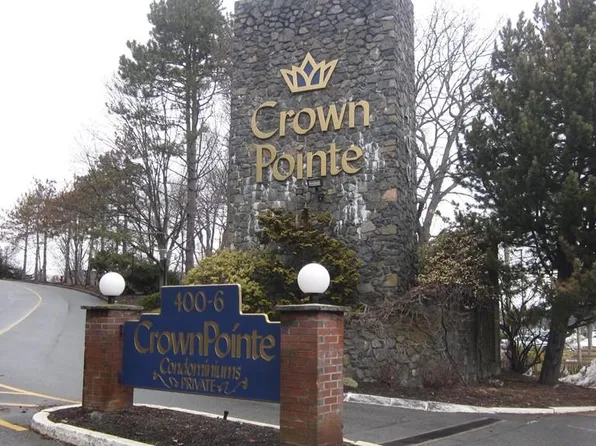 402 Paradise Rd APT 2J, Swampscott, MA 01907