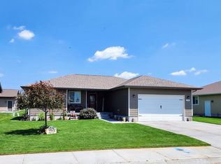 109 Buffalo Grass St, Grand Island, NE 68803