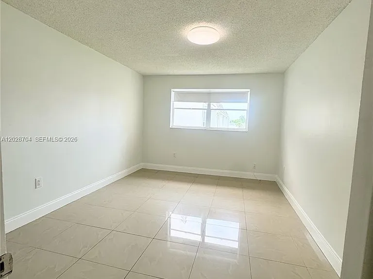 8110 Sunrise Lakes Blvd #307 — Photo 7
