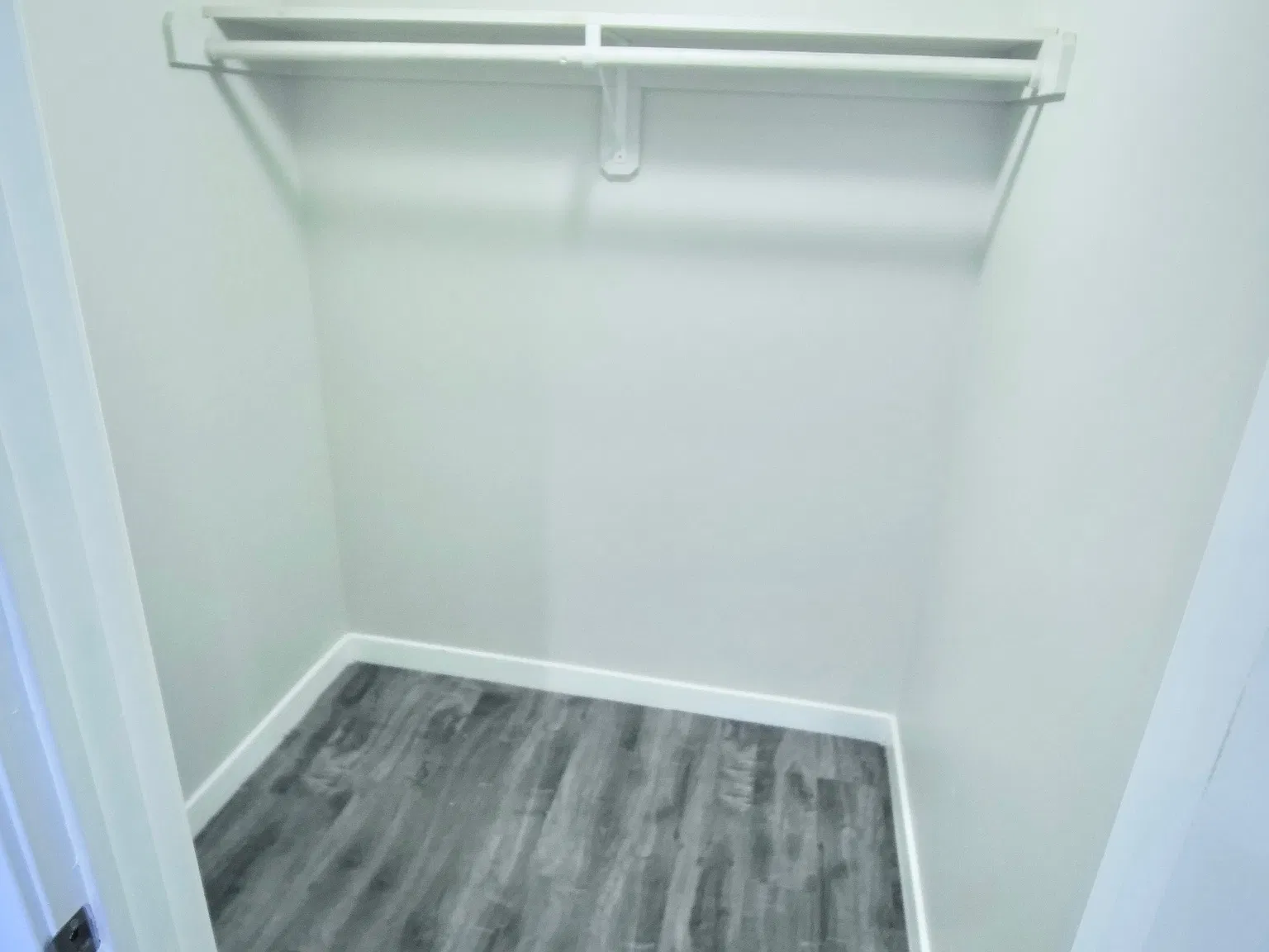 Studio, 300 sqft, $1,249 — Photo 4