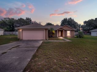 606 S Florida Ave, Howey In The Hills, FL 34737