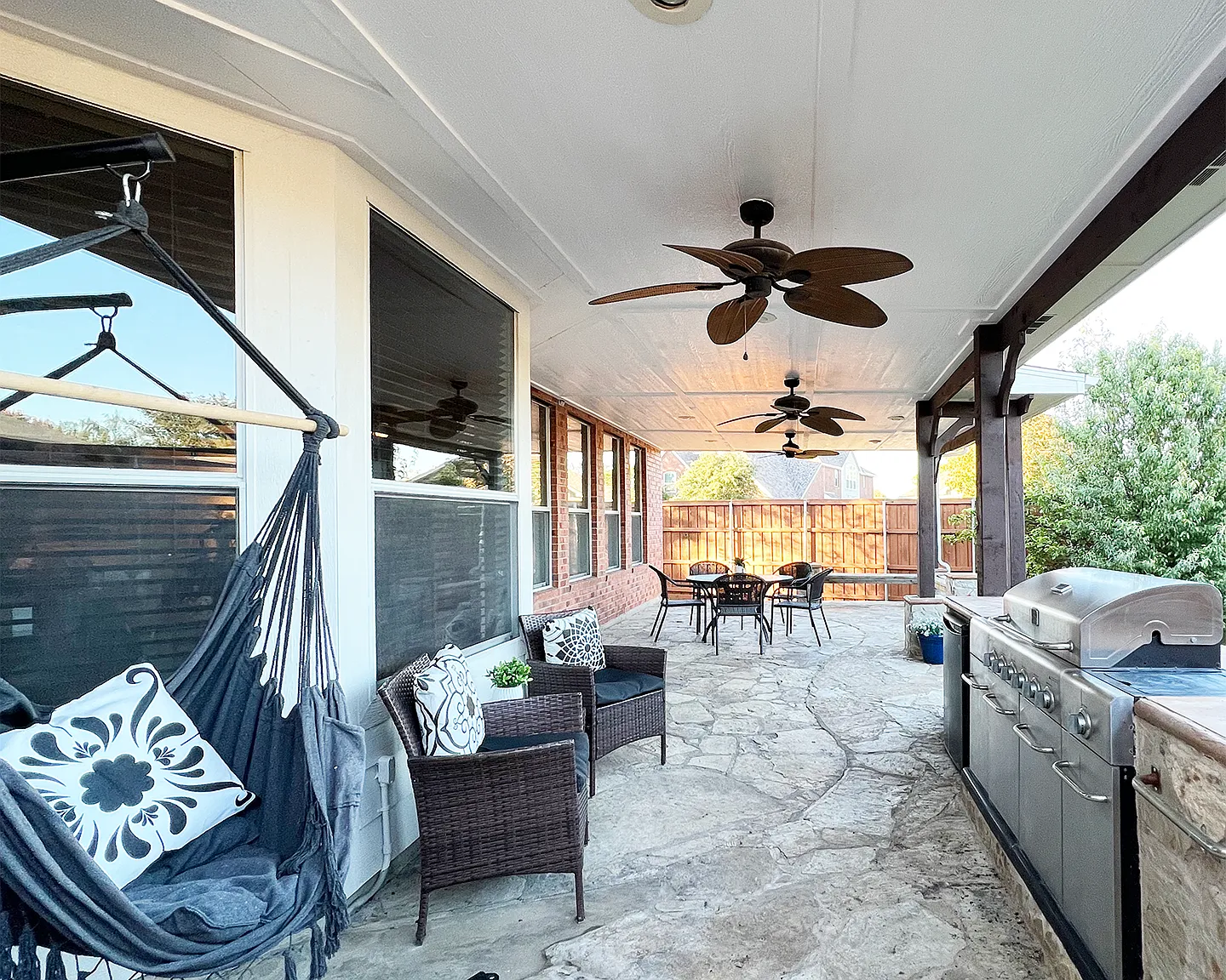4 bed, 3715 sqft, $7,995 — Photo 4