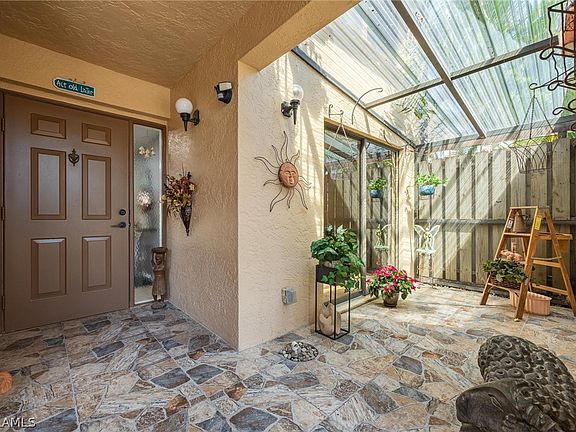 3rd image of 15481 Admiralty Cir APT 2