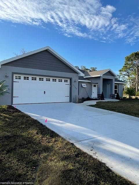 1st image of 5546 N Huckleberry Dr