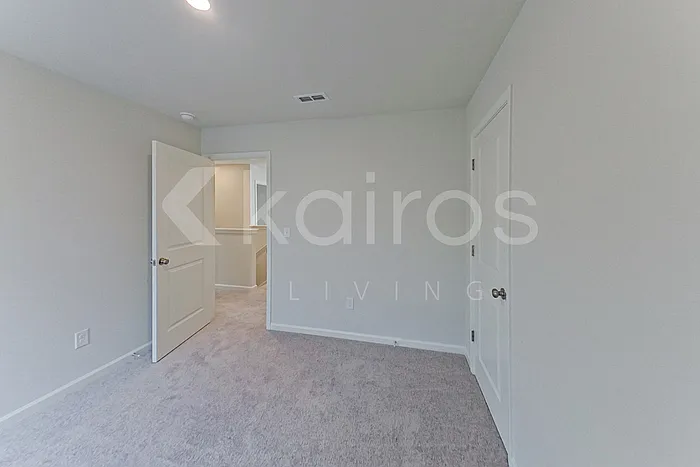 202 Topaz Ln — Photo 16