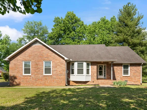 2116 Stonebrook Dr, Murfreesboro, TN 37128