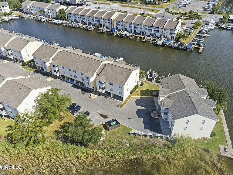 2421 Beachview Dr #H15 — Photo 26