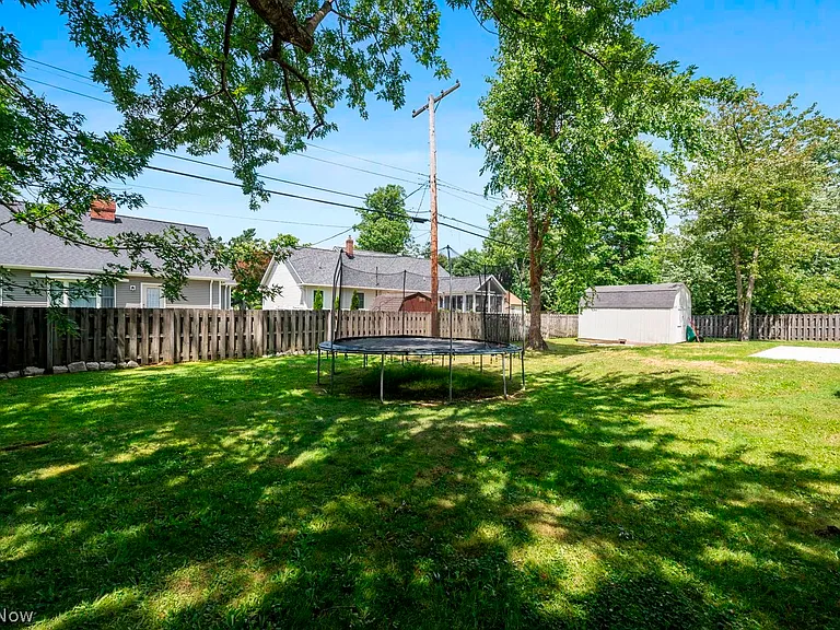5034 Medhurst Ave — Photo 29