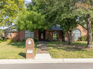 11105 Trafalgar Dr, Greenville, TX 75402