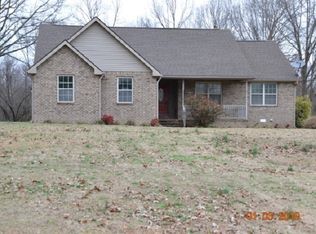 28 Sammons Rd, Trenton, TN 38382