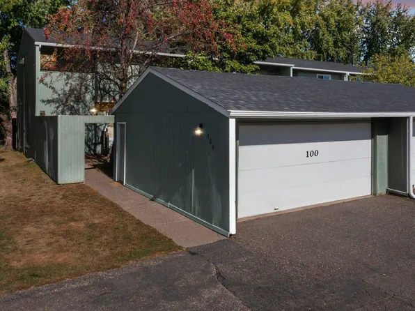 100 Canabury Ct, Little Canada, MN 55117