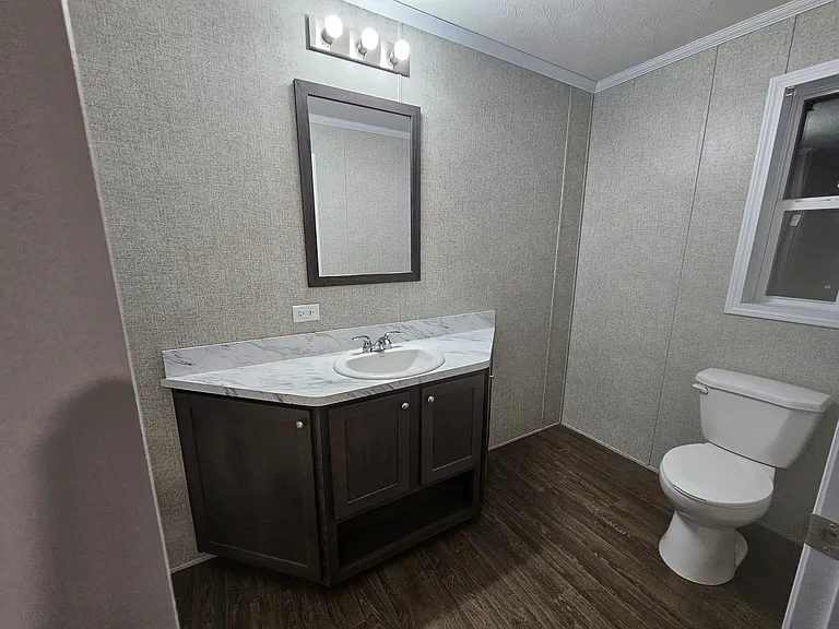 855 W Jefferson St #141 — Photo 5