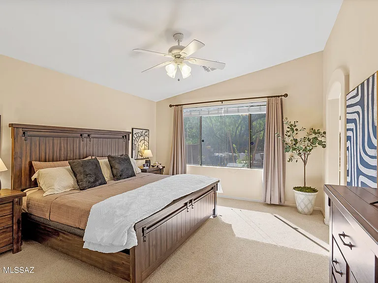 4906 N Sabino Gulch Ct — Photo 13