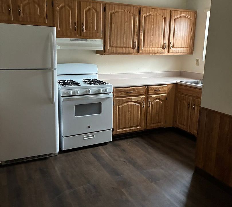 1st image of 1843-1847 E 38th St #38