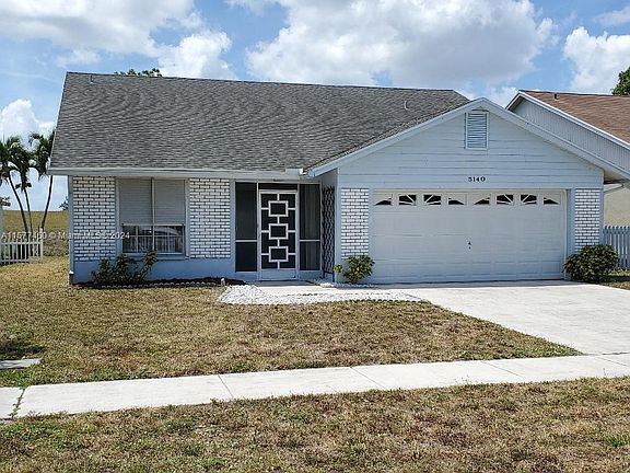 3rd image of 5140 Arbor Glen Cir