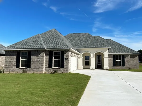 404 Merestone Xing, Benton, LA 71006