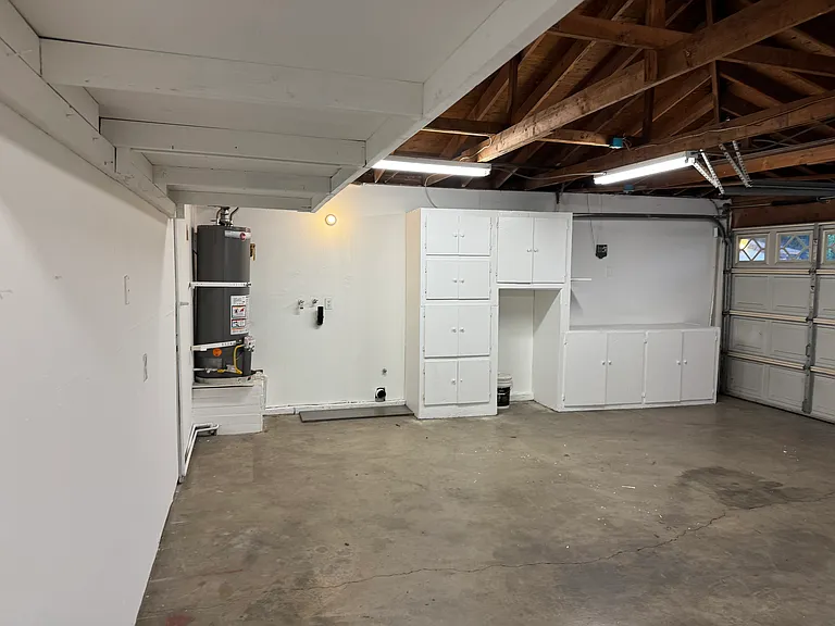 15840 Rainbow Dr — Photo 39