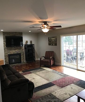4th image of 813 Somerset Acres