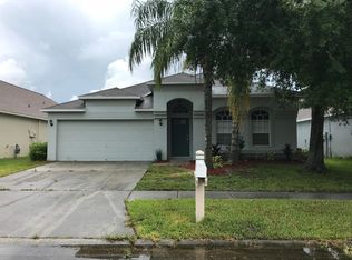 1512 Maximilian Dr, Zephyrhills, FL 33543