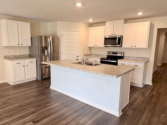 3rd image of 4410 Redbay Ct