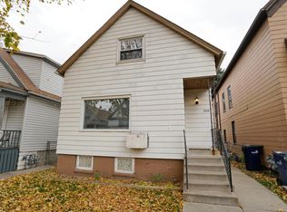 2438 S 17th St, Milwaukee, WI 53215