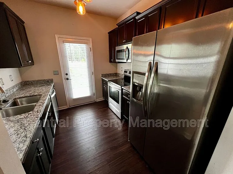 43 Moorlyn Ln — Photo 8