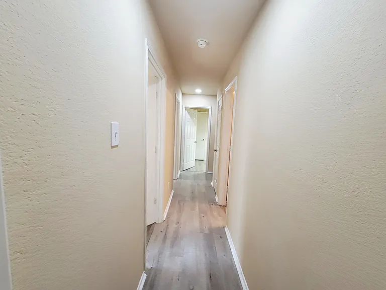 10032 Daly Dr — Photo 11