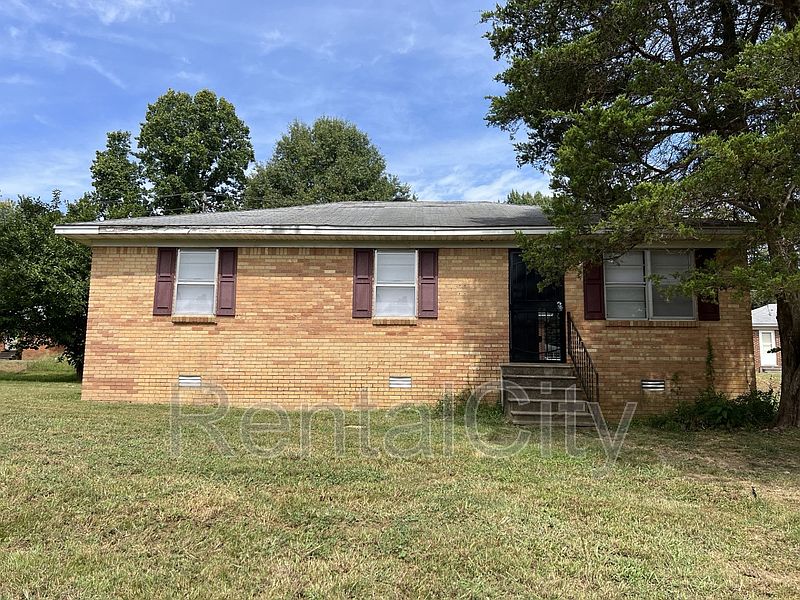 1st image of 277 Navy Dr