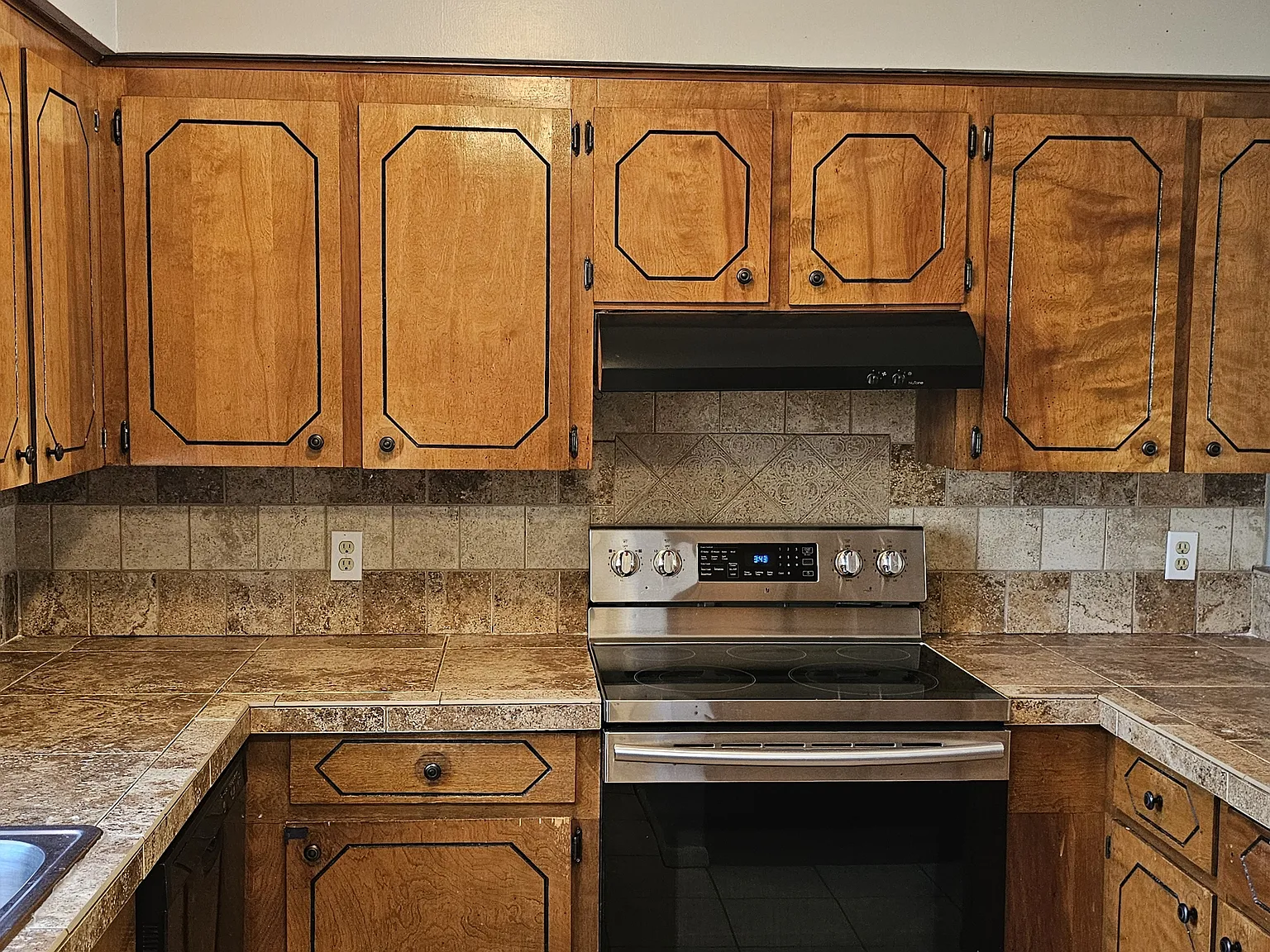 5015 Meandering Lane - A — Photo 4